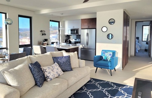 Primo Tapia Condominio | Beachfront Luxury Seaside Condo + Pool & Jacuzzi
