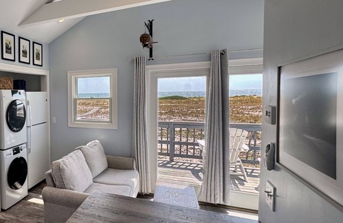 North Truro Cabaña | Beachfront on our private beach! Sea Glass Cottage - Pipers' Shore