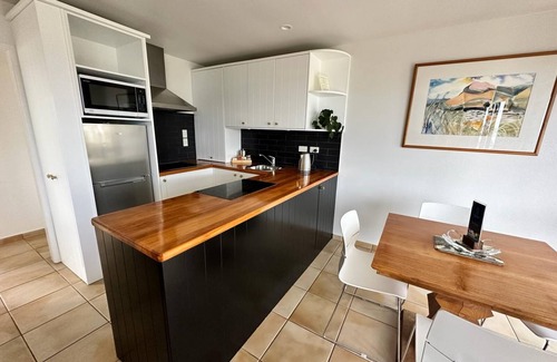 Onetangi Apartamento | Beachfront on Waiheke