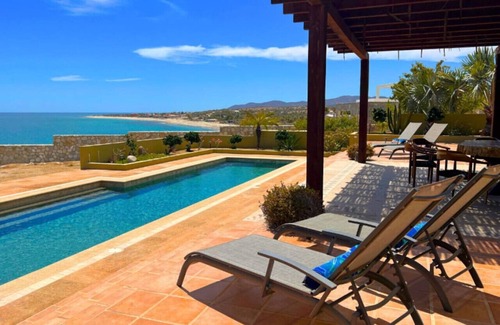 El Cardonal Casa | Beachfront Paradise in El Cardonal