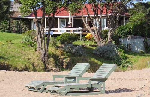 Russell Casa | EN la playa, vistas sin obstáculos, sonido de las olas