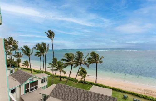 Punaluu Casa | Beachfront Studio w Amazing Views