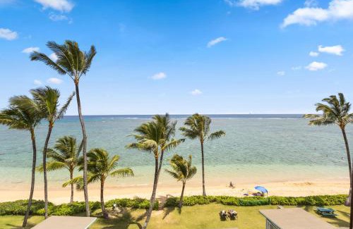Punaluu Casa | Beachfront Studio w Amazing Views