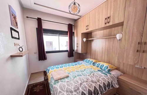 Anza Apartamento | Beachfront Surfers Paradise