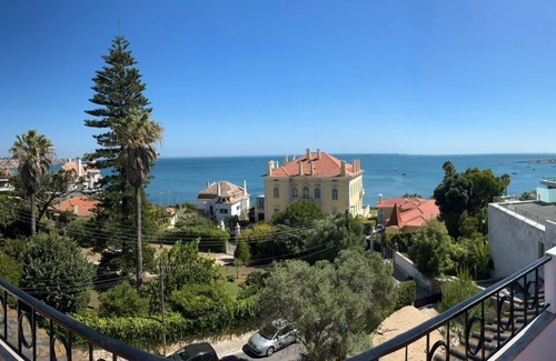 Cascais Villa | Beachfront T4 Holiday House