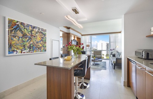 North Beach Condominio | CONDOMINIO FRENTE AL MAR VOTADO EL RESORT # 1 EN FLORIDA POR CONDE NAST! ¡BUENA UBICACIÓN!