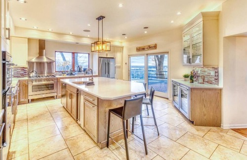 Miller Beach Villa | ¡Casa inteligente con bañera de hidromasaje y acceso directo a la playa, Nat’l Park!