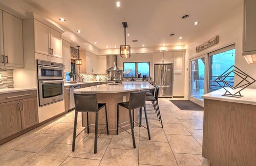 Miller Beach Villa | ¡Casa inteligente con bañera de hidromasaje y acceso directo a la playa, Nat’l Park!