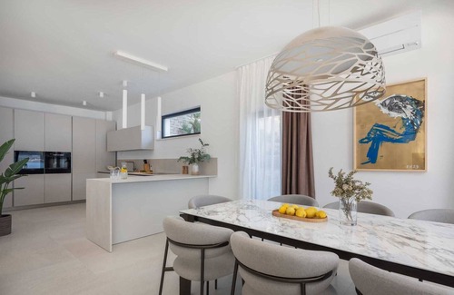 Viganj Villa | Villa Maris frente al mar con piscina infinita