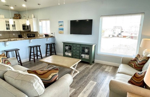 Port Aransas Condominio | Beachgate Condo Suites And Hotel 321+322 4 Bedroom Condo