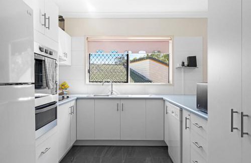 Torquay Apartamento | Beachside 2-Bed Apartment with Secure Parking