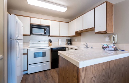 Capistrano Beach Hotel | Beachside Escape | 4 Units | Steps from Capistrano Beach