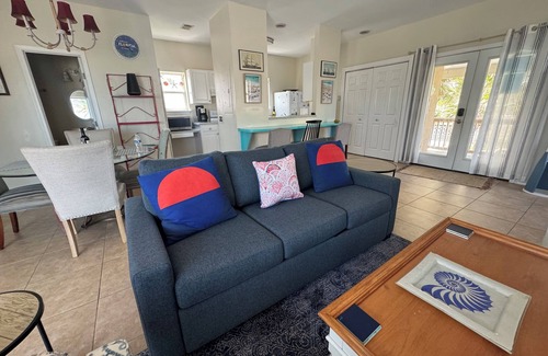 Jacksonville Beach Casa | Casa junto a la playa con 2 pisos
