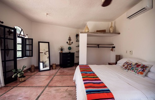 Santa María Colotepec Villa | 5 minute walk to the beach! Private pool with a great outdoor area.