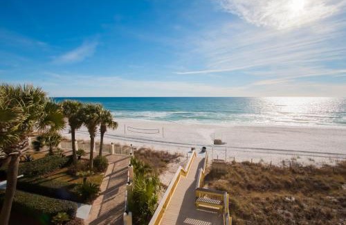 Fort Bay Hotel | Beachside Resort Panama City Beach
