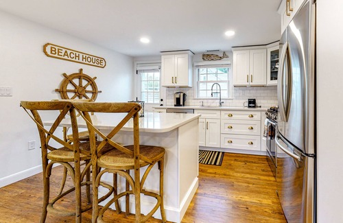 Falmouth Casa | Beachside retreat with grill - near Main Street & 300 yards to Surf Drive shore