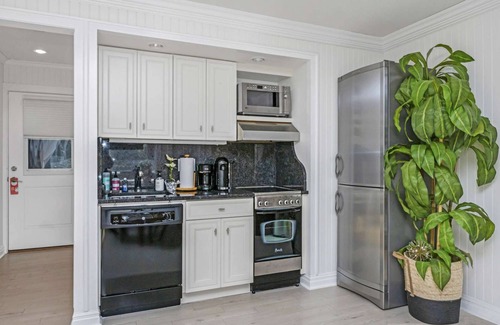Napeague Apartamento | Beachside Sanctuary w/ Partial Ocean View + Patio