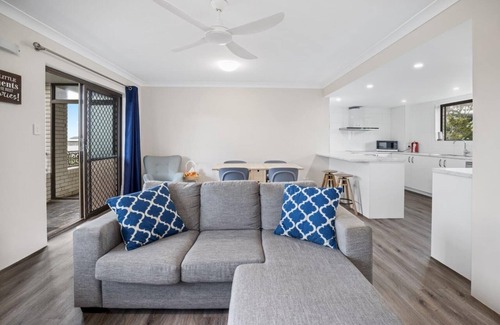 Woorim Apartamento | Beachside Unit in the Centre of Town