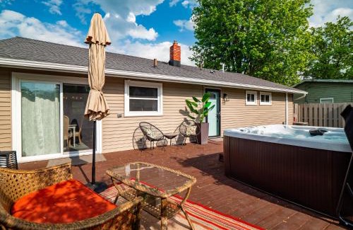 Avon Lake Casa | Beachwood Ave, Avon Lake