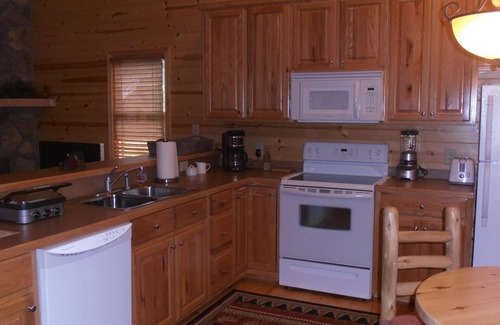 Blairsville Cabina | Bear Claw Cabin - ¡Aléjate de todo en las montañas del norte de Georgia!