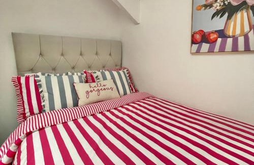 Glynneath Casa | Bear Cottage - Waterfall Country