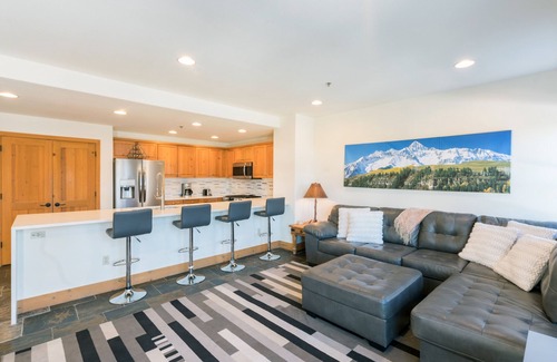 Mountain Village Condominio | Bear Creek Lodge 209ab 2 Bedroom Condo by Alpine Lodging Telluride