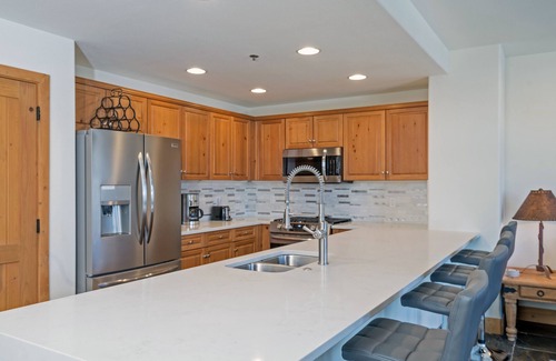 Mountain Village Condominio | Bear Creek Lodge 209ab 2 Bedroom Condo by Alpine Lodging Telluride