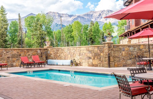 Mountain Village Condominio | Bear Creek Lodge 305ab 2 Bedroom Condo by Alpine Lodging Telluride