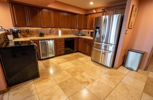 Colorado Springs Casa | Bear Creek Lodge - Spa - Fire Table - 3min to Trails