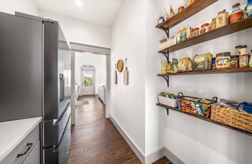 Marshall Casa | Bear Creek: Views|Spa|Trails|Fishing|Acres+