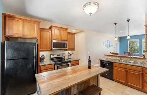 Mount Shasta Casa | Bearadise Lodge - Mount Shasta - Now with Air Conditioning!