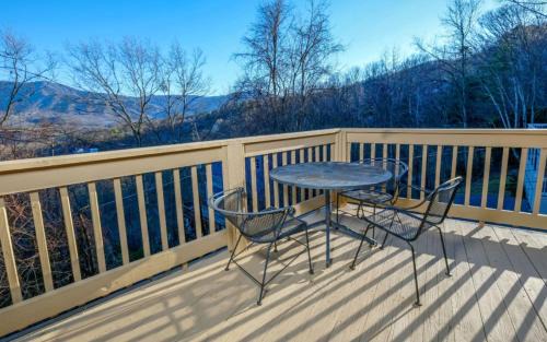 Chalet Village Villa | Bearfoot Lodge