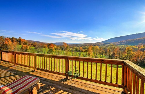 Fleischmanns Casa | Bearpen Lodge on 125 Acres - Near Belleayre Mtn!