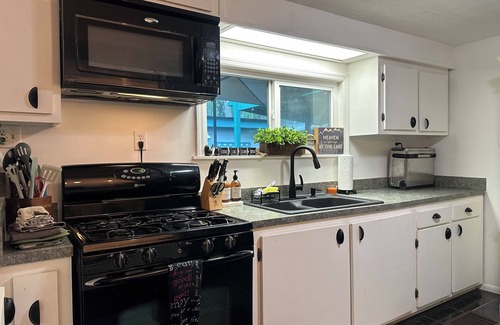 Salt Springs Casa | Beary Comfortable Cottage in Salt Springs