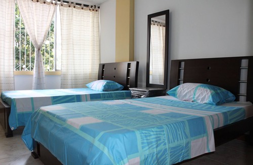 Granada Apartamento | Beatiful 3 Bedroom Apartment Barrio Granada In the HEART OF CALI , Colombia.