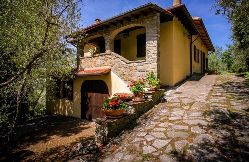Montecchio Villa | Villa con 4 dormitorios, piscina privada y jardín. Excelente relación calidad-precio. Zona de castiglion