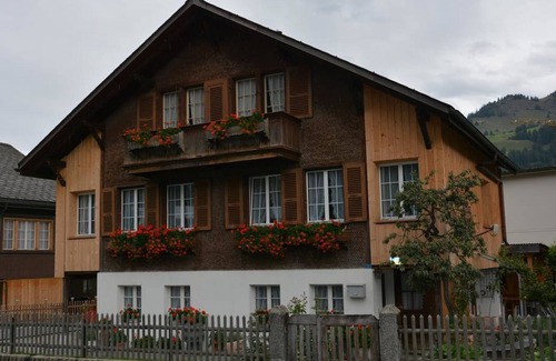 Zweisimmen Apartamento | Beatrice by Interhome