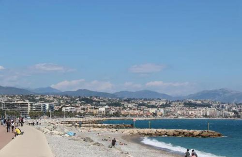 Cros-de-Cagnes Apartamento | Beau 3 pièces entièrement rénové à 700m de la mer