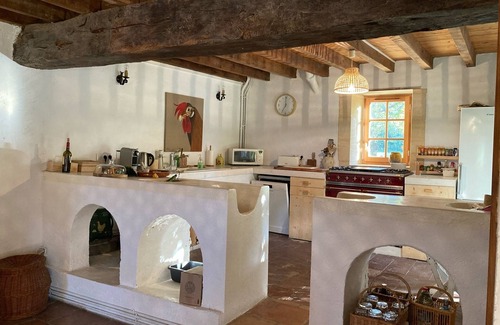 Saint-Michel-de-Montaigne Casa | Beautiful Farm 16E Century Next to Montaigne Castle