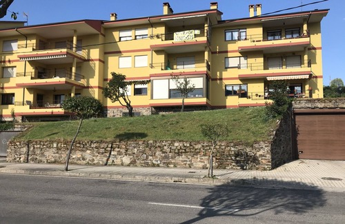 Villafranca del Bierzo Apartamento | Precioso apartamento con vistas a las montañas y piscina.