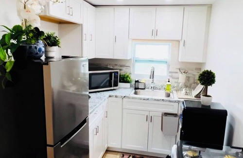 Davie Casa | Beautiful 1.5 bed 1-Bath Apartment on Second Floor