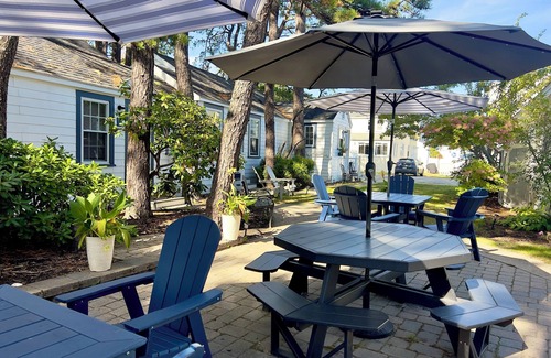 Ocean Park Cabaña | beautiful 1 bedroom cabin only 50 ft from beach