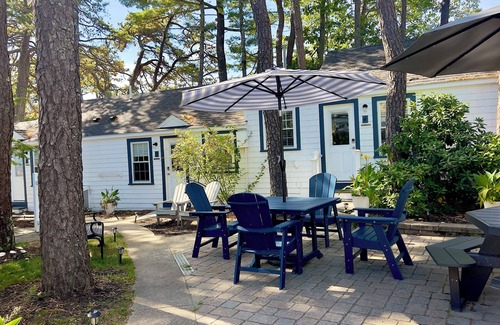 Ocean Park Cabaña | beautiful 1 bedroom cabin only 50 ft from beach