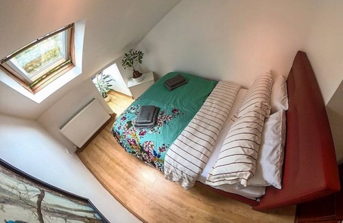 Highbury Apartamento | Beautiful 1 Bed Top Floor Flat Close to Centre