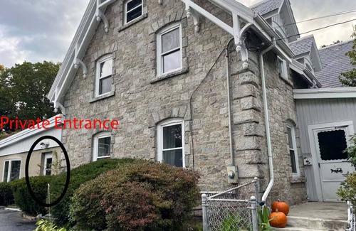 Medford Apartamento | Beautiful 1 Bedroom, 1 Bathroom in Medford with WiFi and AC