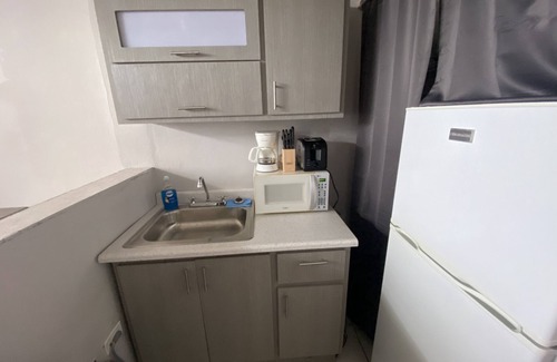 Hoyo Mulas Casa | Beautiful 2/1 on the 3rd. fl.15 min. to Airport & beaches.