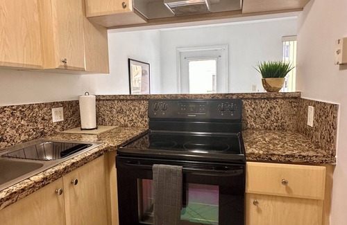 The Crossings Condominio | Beautiful 2/2.5 Condo w/free parking fast WiFi