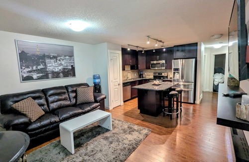 McKenzie Towne Casa | BEAUTIFUL 2 BEDROOM BUNGALOW WITH GARAGE