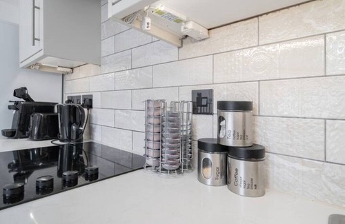 Brasted Casa | Beautiful 2 Bedroom House With Spacious Garden BBQ