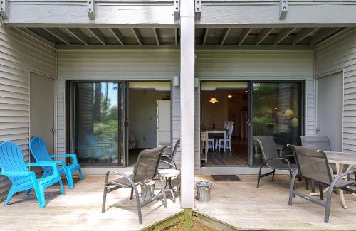 Acme Apartamento | Beautiful 2 Bedroom Lakeside Condo at The Shores